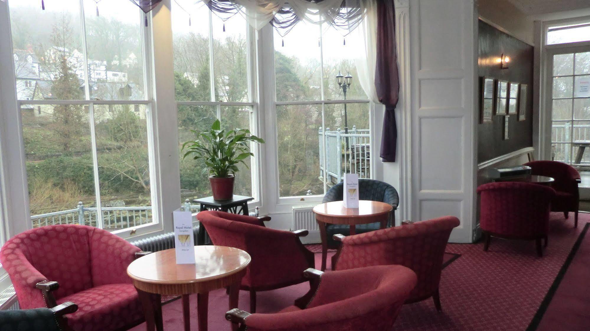 The Royal Hotel Llangollen Exteriör bild